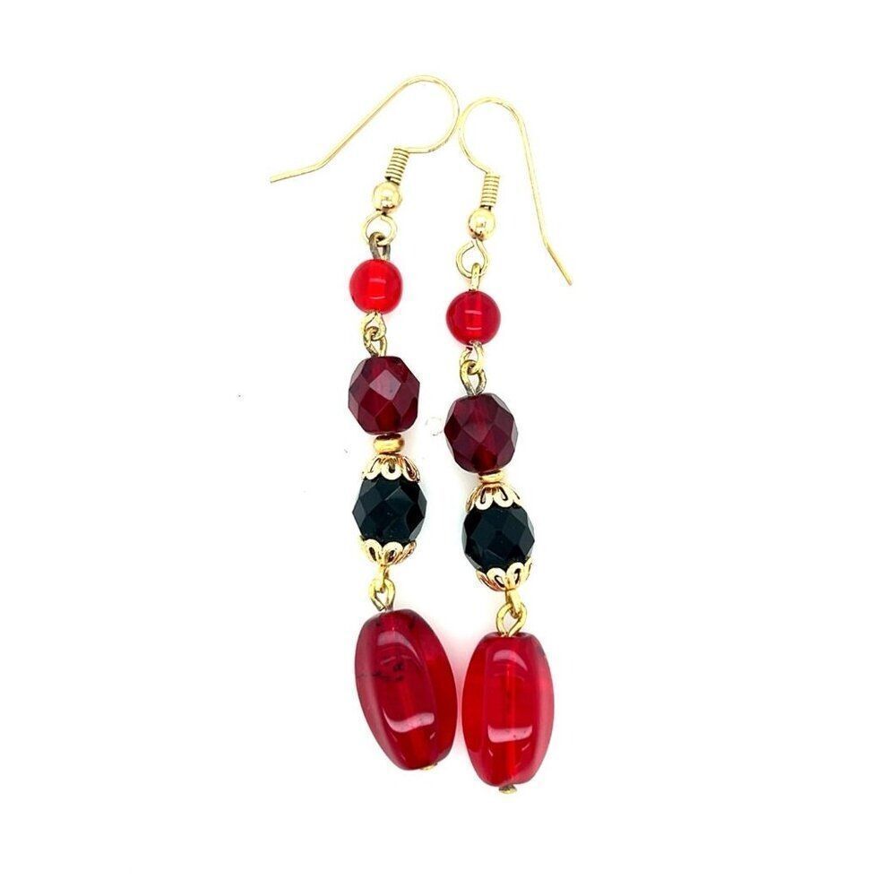 Red Dangle Earrings‎